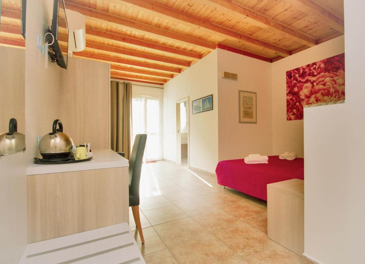 Bed and Breakfast Il Sole Nel Mare - Lido Di Volano Комаккьо Экстерьер фото