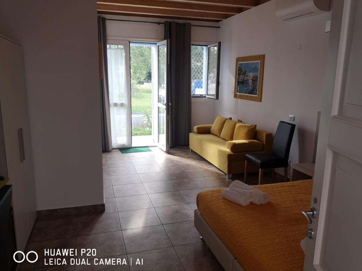 Bed and Breakfast Il Sole Nel Mare - Lido Di Volano Комаккьо Экстерьер фото
